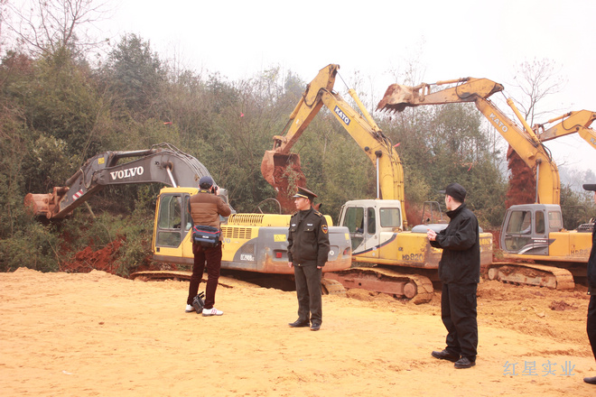 20151228新红星大市场破土动工 (8).jpg