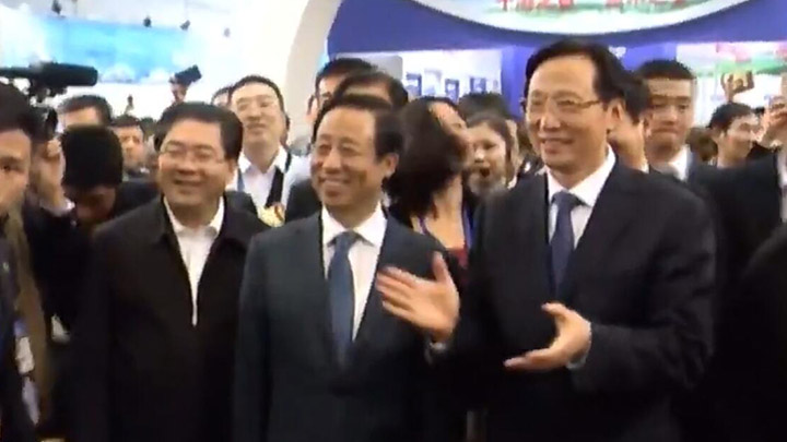 第十六届中国农交会暨第二十届中部农博会开幕丨韩长赋许达哲等巡馆