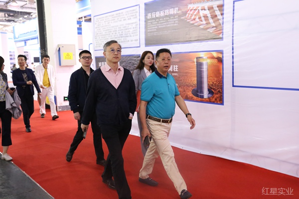 强强联手 打造中部会展高地3.jpg