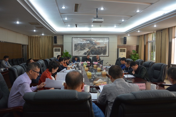 坚持问题导向 助推项目建设(红星)0.jpg