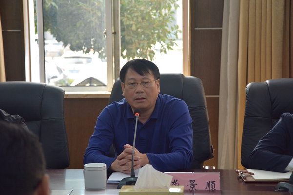 坚持问题导向 助推项目建设(红星)3.jpg